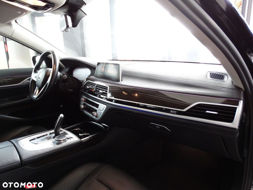 BMW Seria 7 - 6