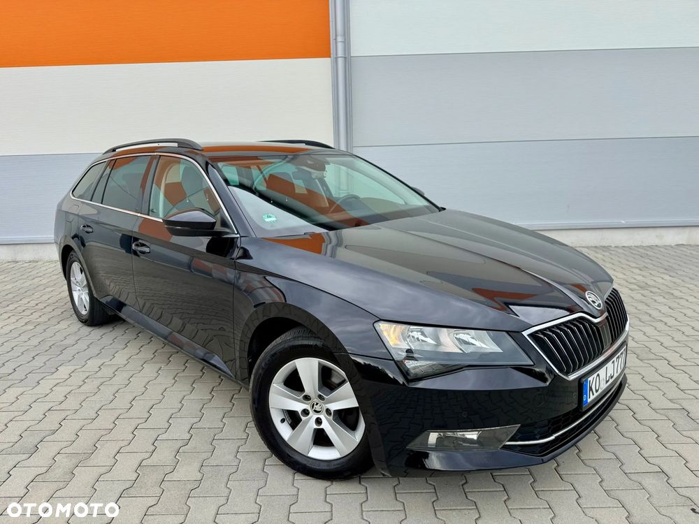 Skoda Superb 2.0 TDI DSG L&K - 10