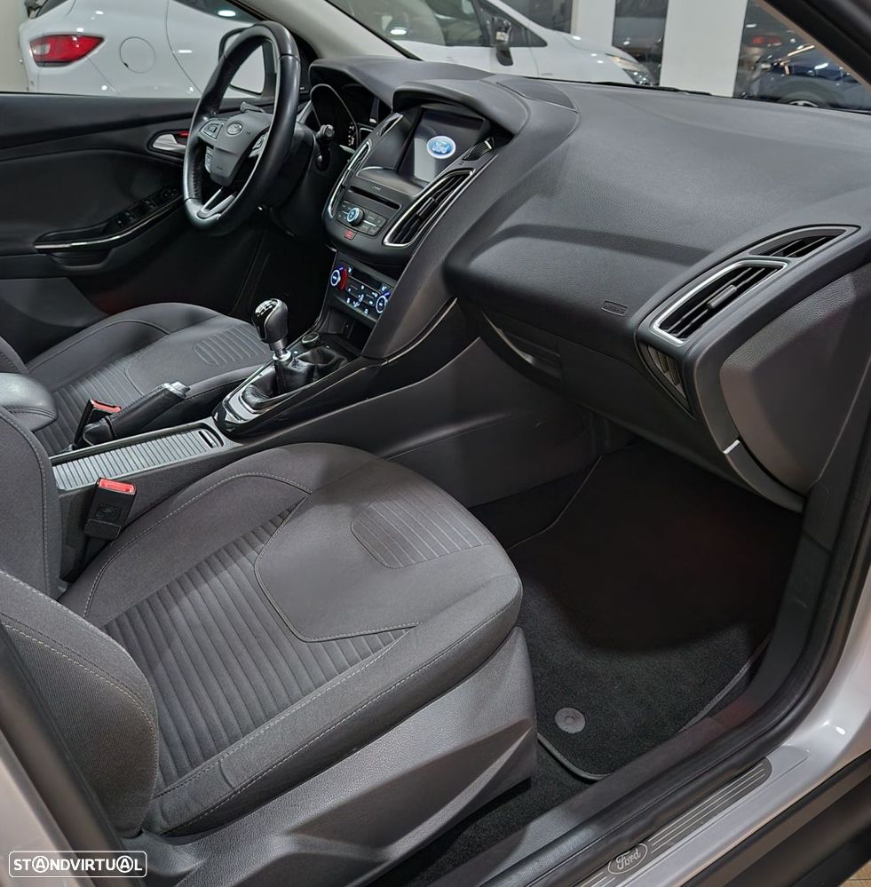 Ford Focus SW 1.5 TDCi Titanium - 10