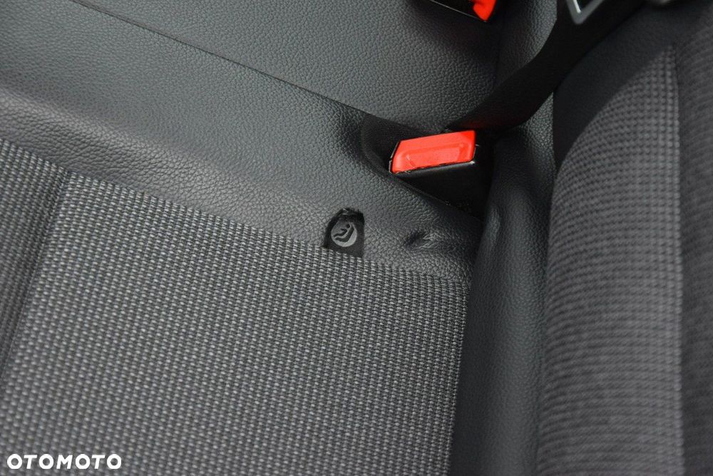 Mercedes-Benz Klasa C - 30