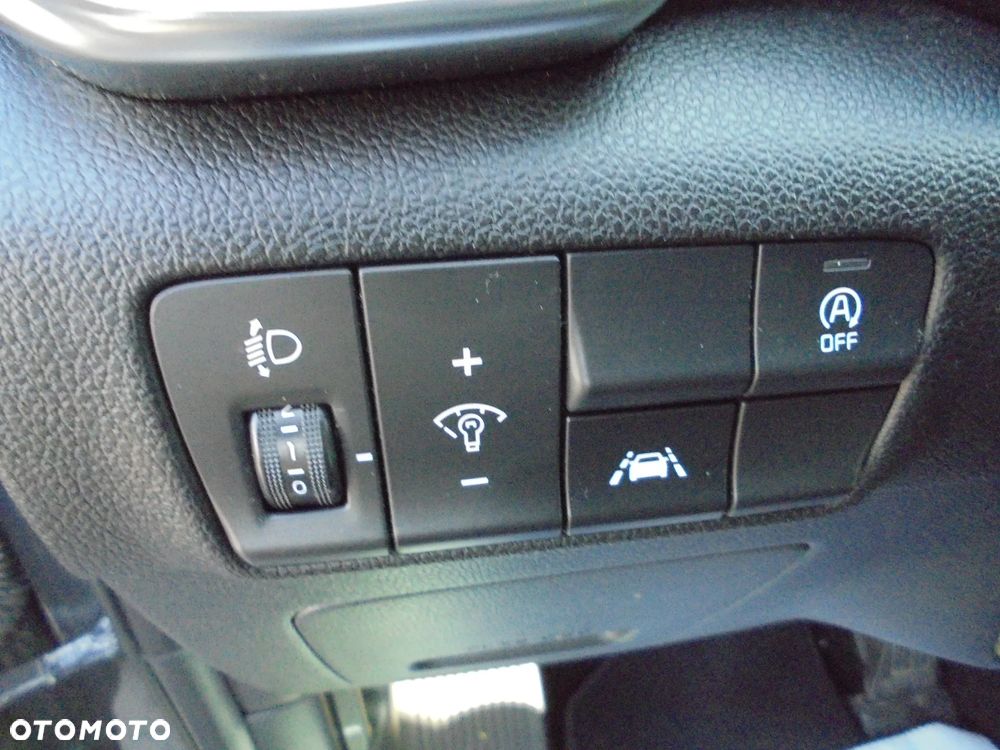 Kia Sportage 1.6 CRDI AWD Eco-Dynamics+ (48V M-H) DCT PLATINUM - 10