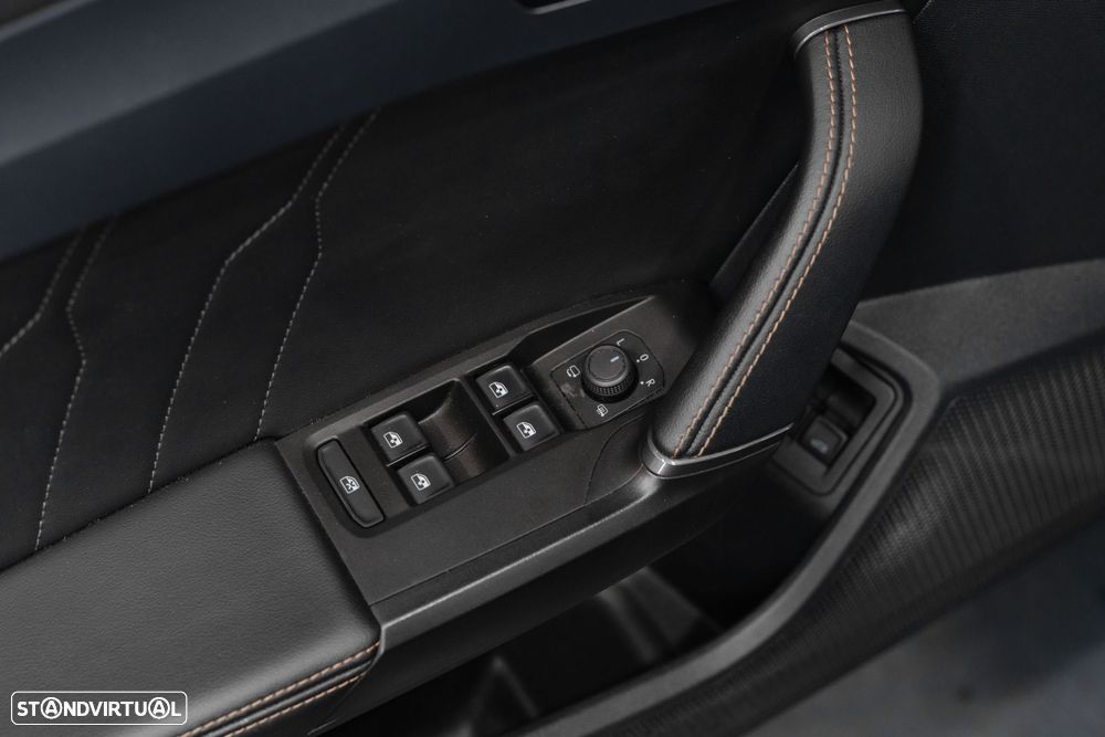 Cupra Formentor 1.4 e-Hybrid DSG VZ - 33