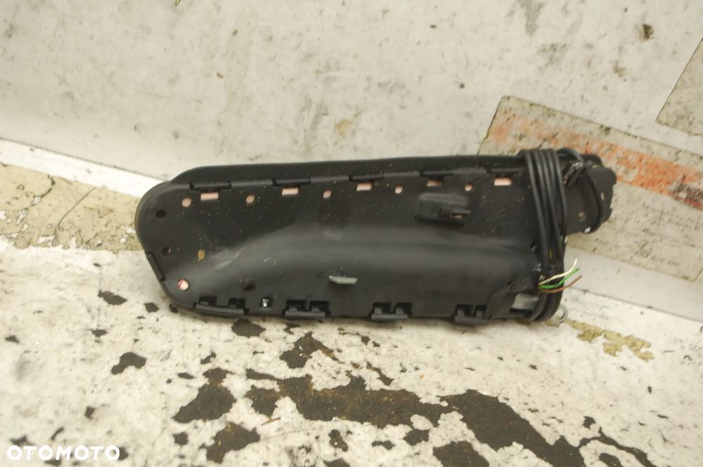 PODUSZKA FOTELA KIEROWCY PASAŻERA LEWA PRAWA 8P3880241A 8P3880242A AUDI A3 8P 3D