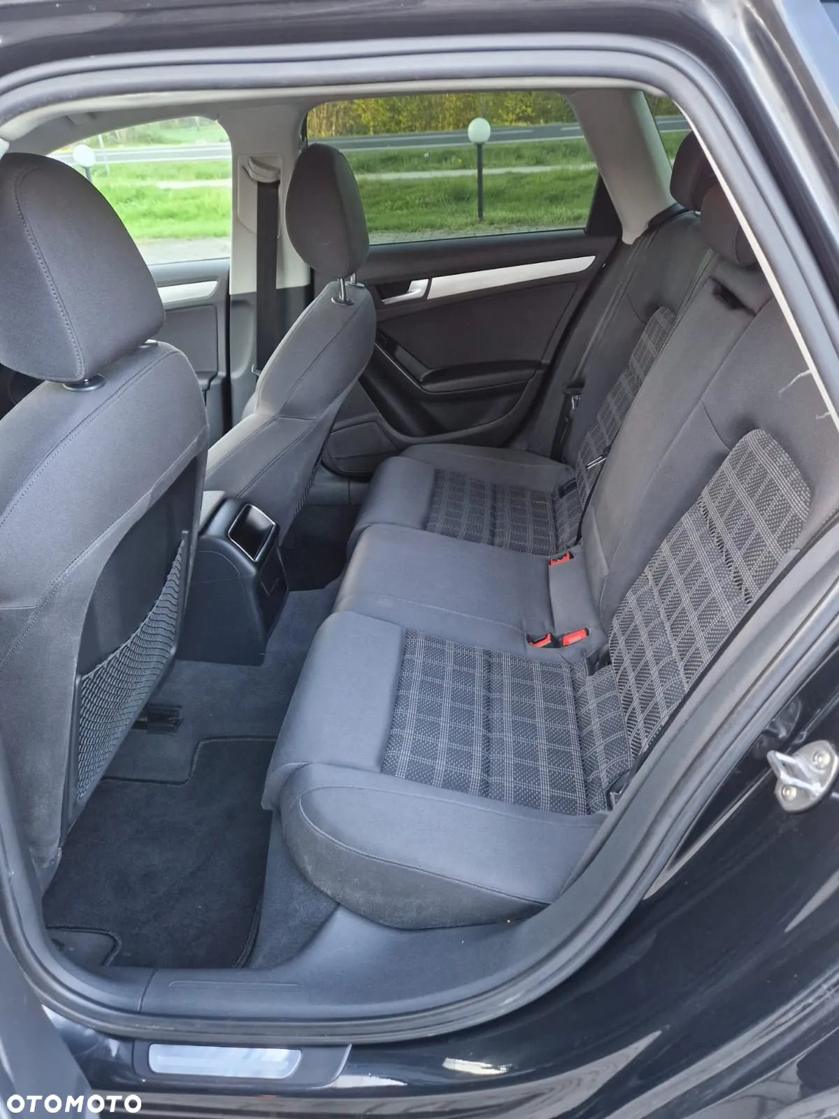 Audi A4 2.0 TDI DPF Ambition - 7