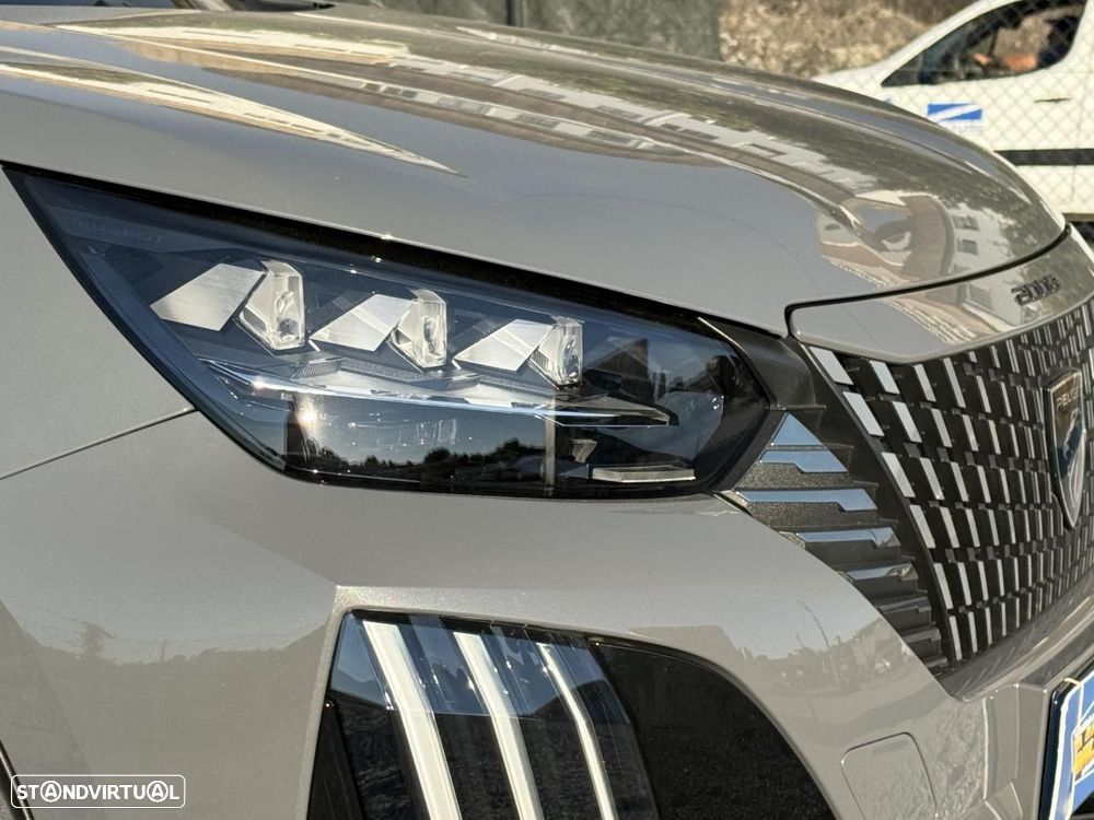 Peugeot 2008 1.2 PureTech GT EAT8 - 7