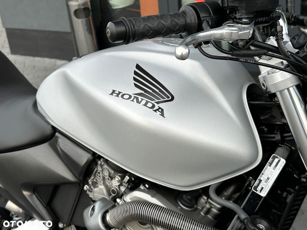 Honda Hornet - 19