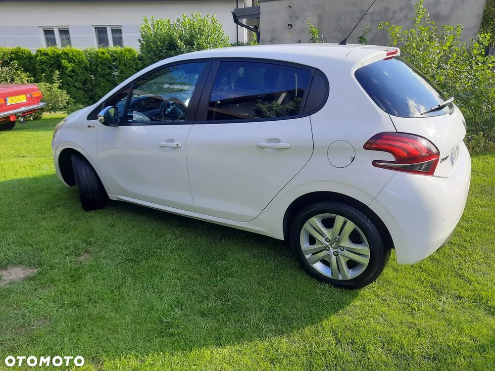 Peugeot 208 1.6 BlueHDi Active - 4