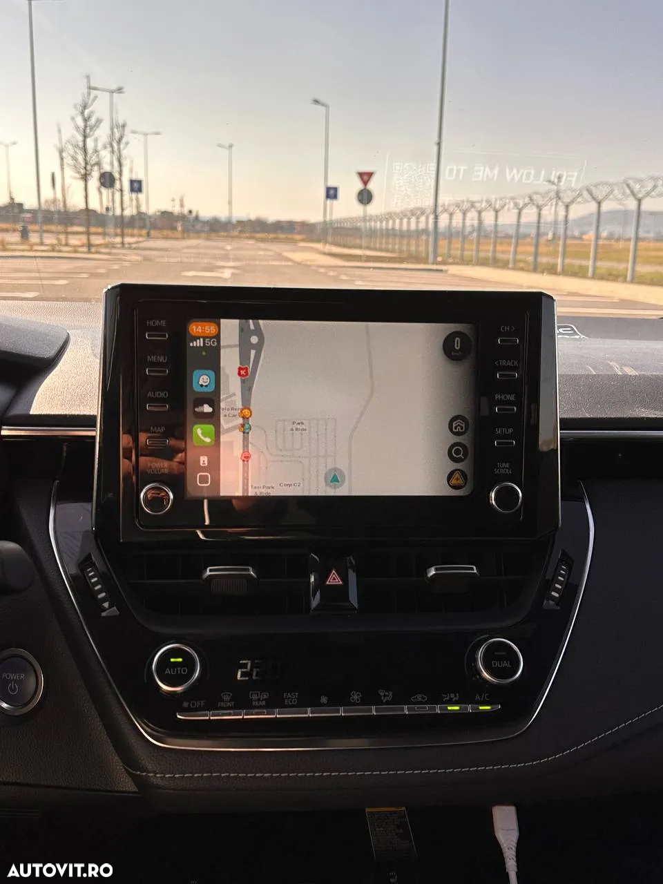 Toyota Corolla 1.8 Hybrid Touring Sports Club - 18
