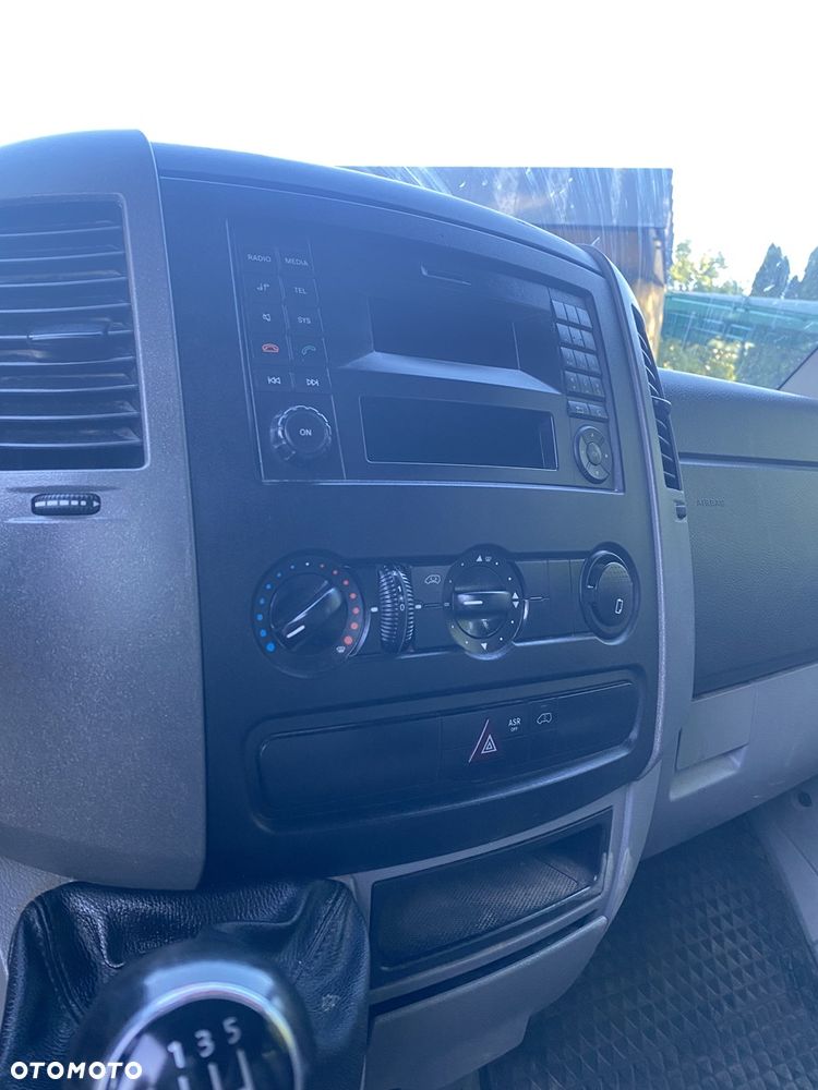 Volkswagen Crafter 2.0 Tdi 136KM  Doka 7 osobowa 2.8m skrzynia 2016/2017 Zadbany - 6