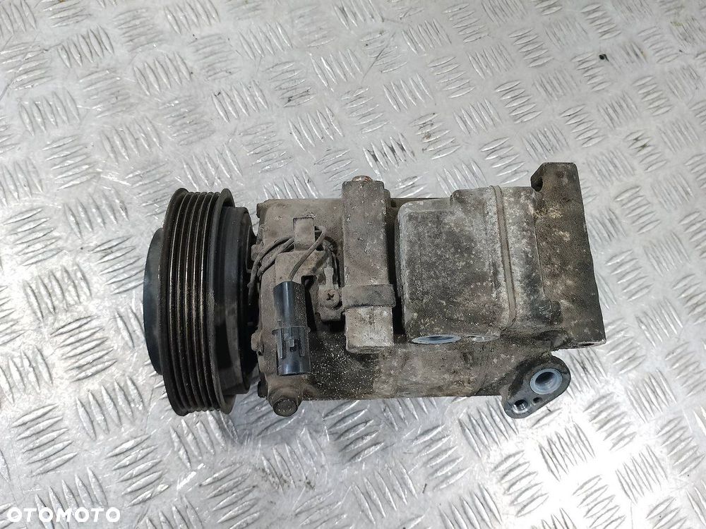 POMPA, SPRĘŻARKA KLIMATYZACJI KIA CEE'D I 1.4 16V - 4