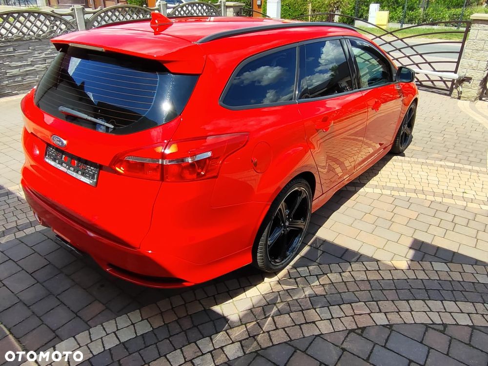 Ford Focus 2.0 TDCi ST - 17