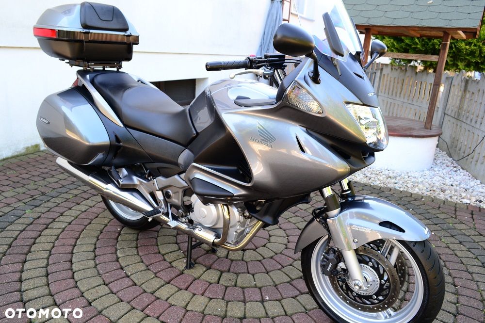Honda NTV - 1