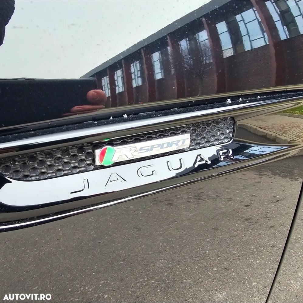 Jaguar F-Pace 20d AWD Aut. R-Sport - 24