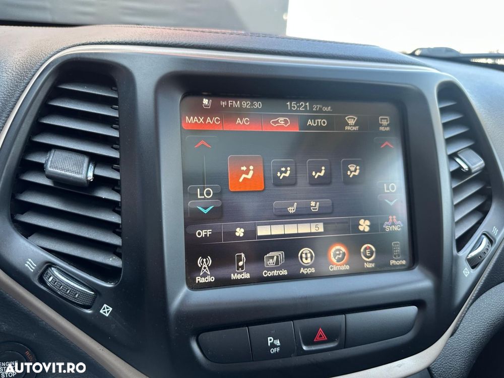 Jeep Cherokee - 12