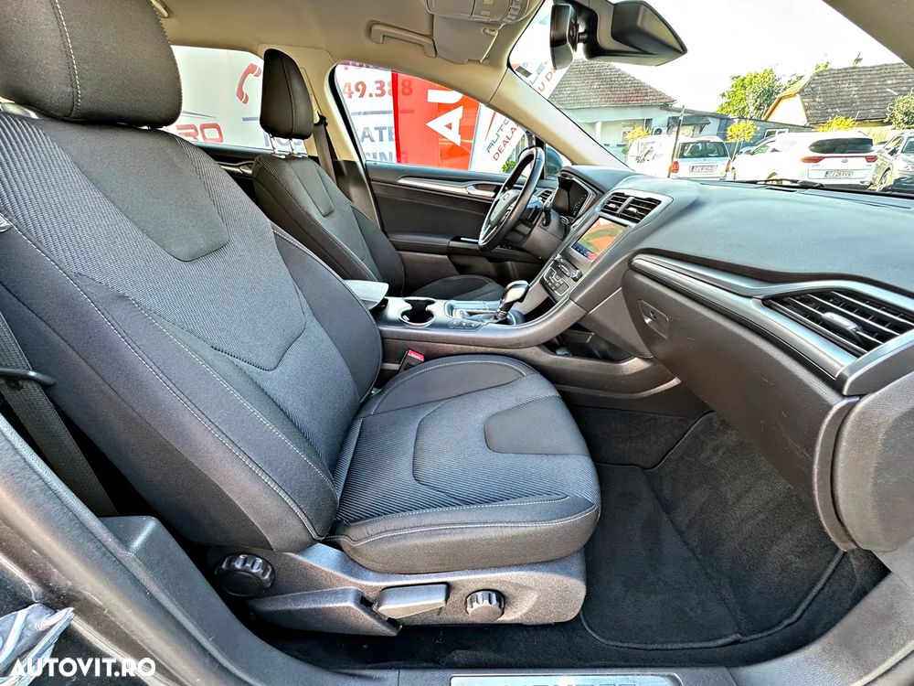 Ford Mondeo 2.0 TDCi Powershift Titanium - 8