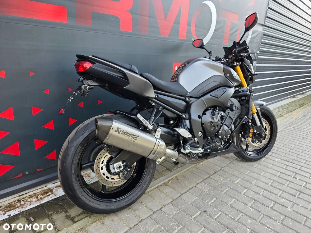Yamaha FZ8 - 3