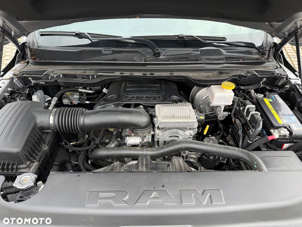 Dodge RAM 1500 5.7 4x4 - 14