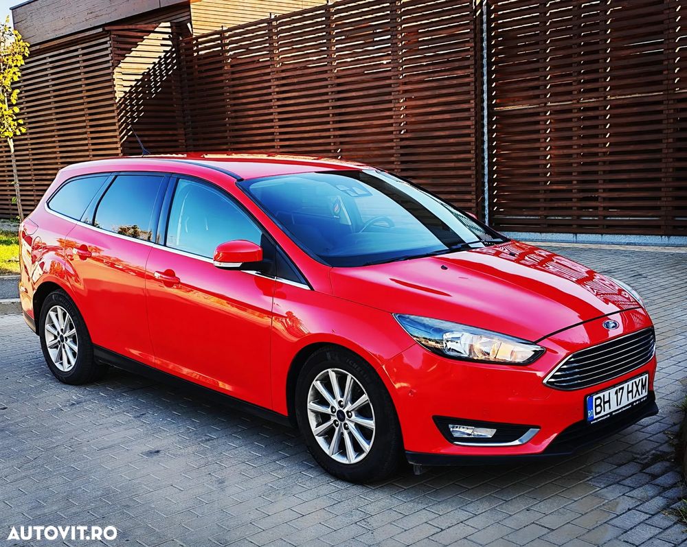Ford Focus Turnier 1.5 TDCi DPF Start-Stopp-System Aut. Titanium - 1