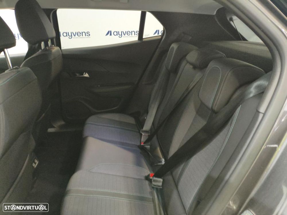 Peugeot 2008 1.2 PureTech Allure - 8