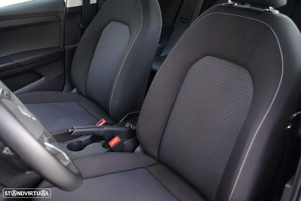 SEAT Arona 1.0 TSI Style DSG - 24