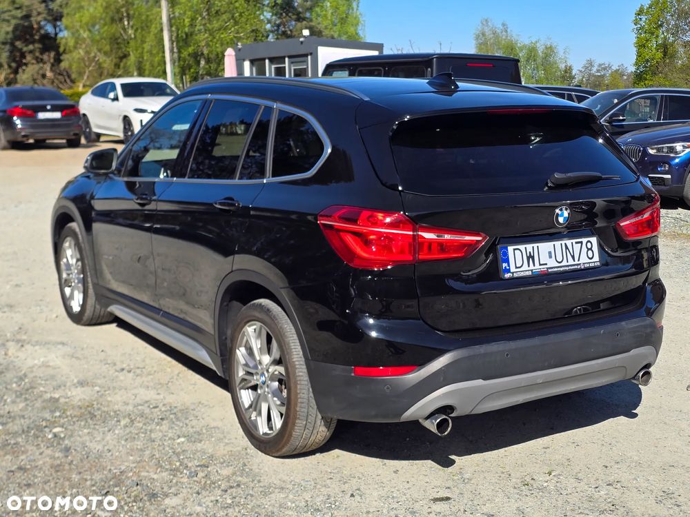BMW X1 xDrive25i xLine - 11