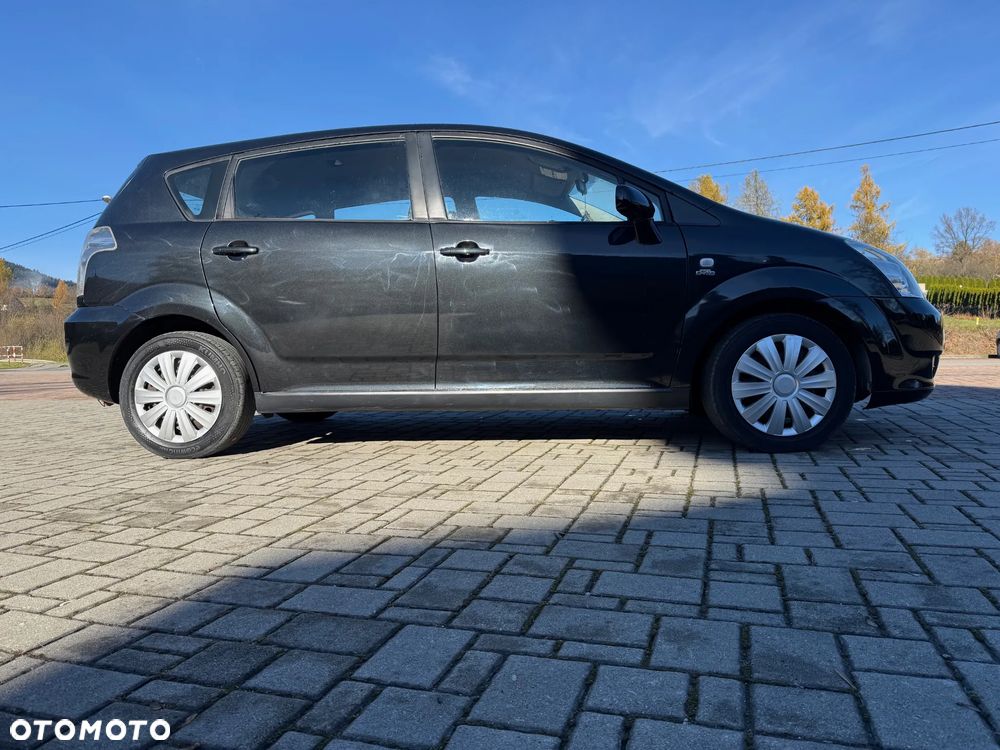 Toyota Corolla Verso 2.0 D-4D - 4