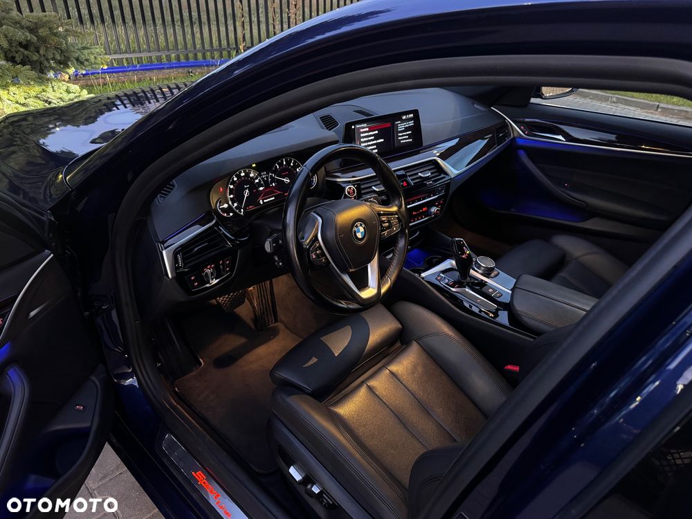 BMW Seria 5 530i xDrive Sport Line sport - 7
