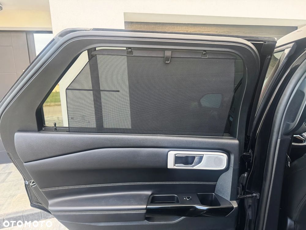 Ford Explorer 3.0 EcoBoost PHEV 4WD ST-Line - 33