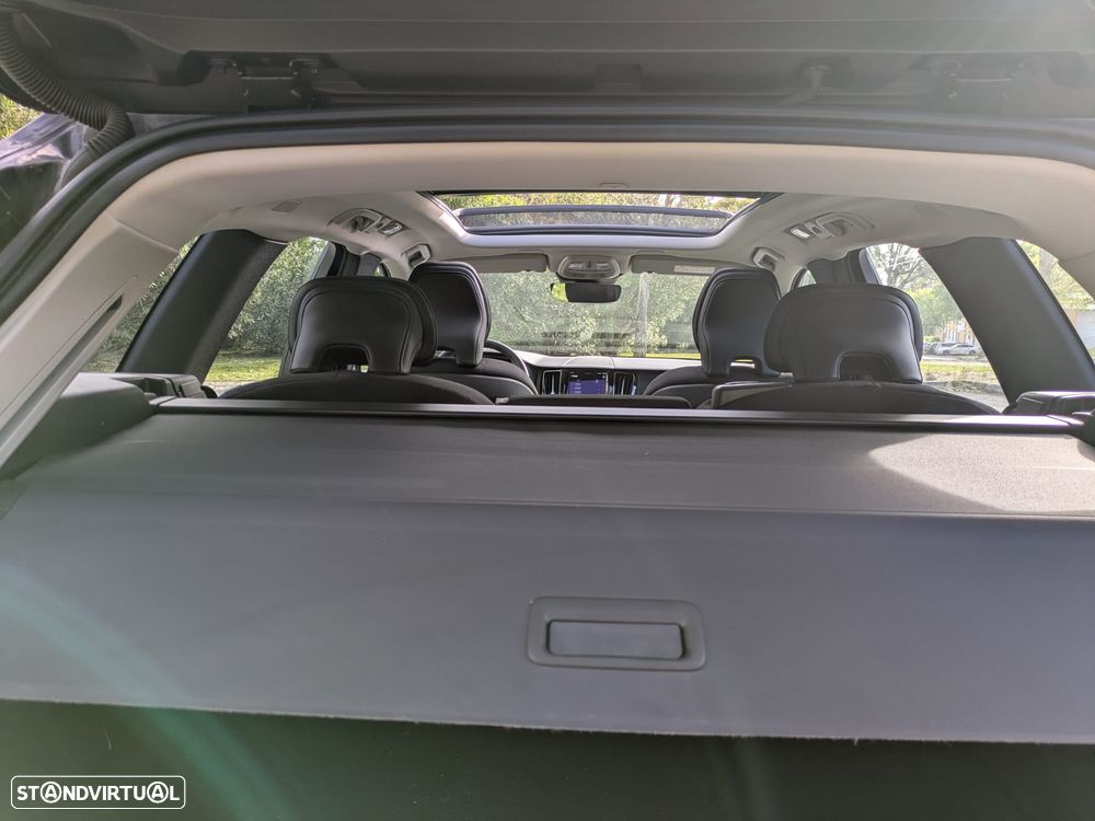 Volvo XC 60 2.0 T6 PHEV Inscription AWD - 36