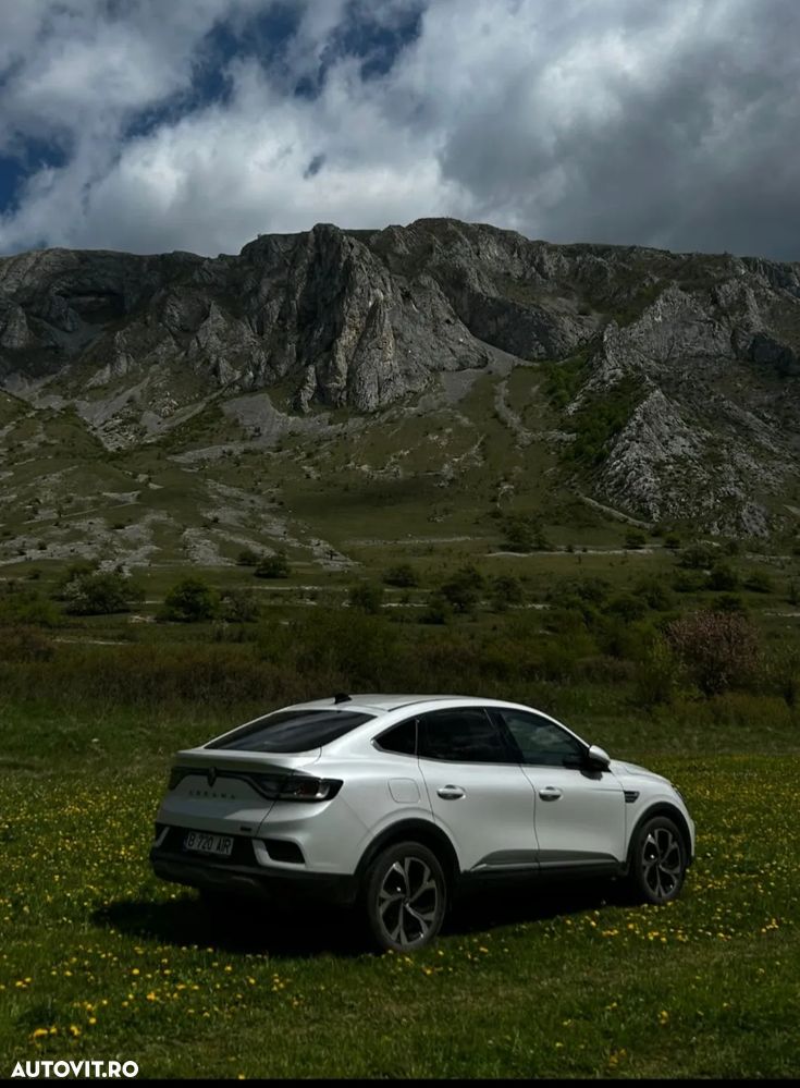 Renault ARKANA E-TECH - 1