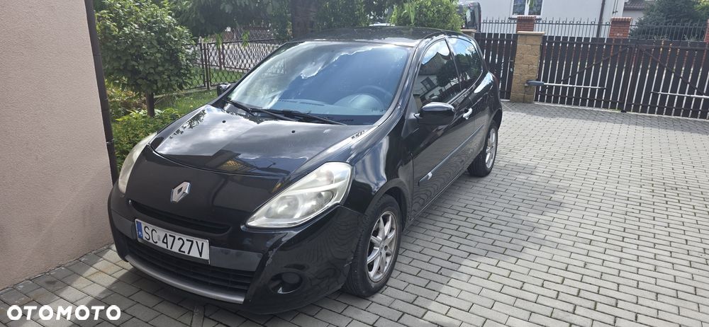 Renault Clio - 1