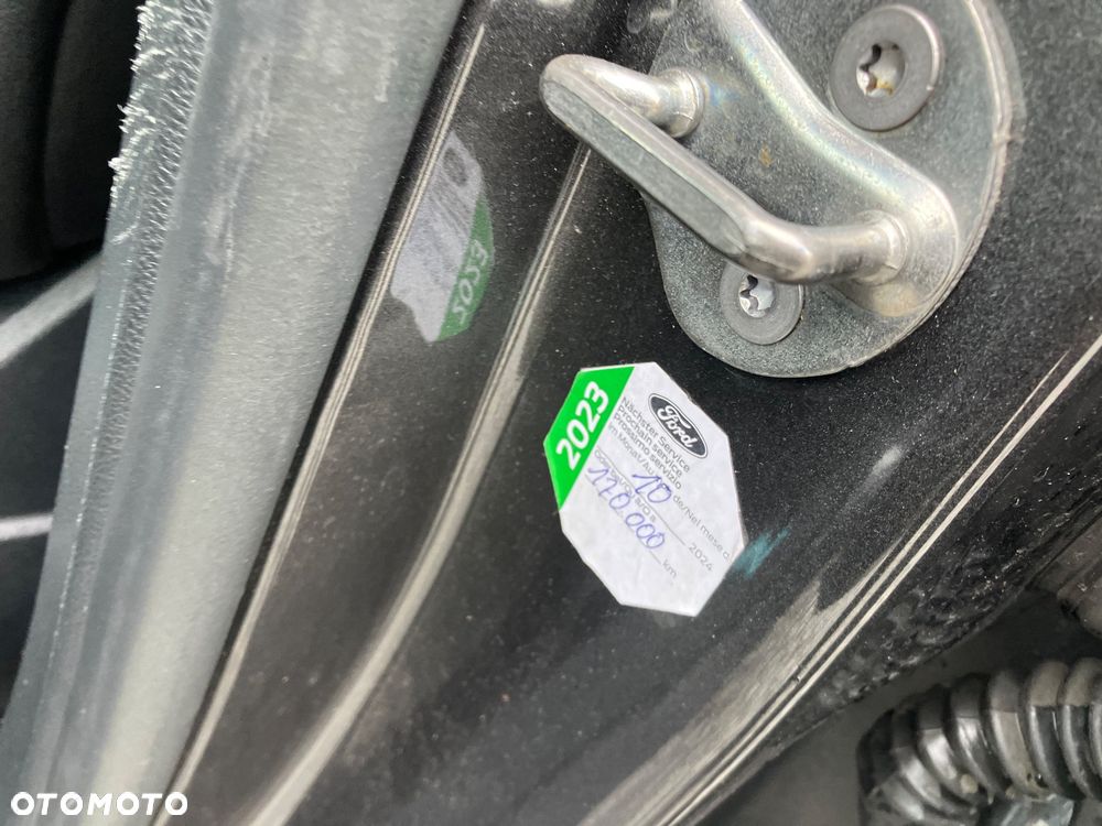 Ford Edge 2.0 TDCi Bi-Turbo 4x4 Titanium - 23