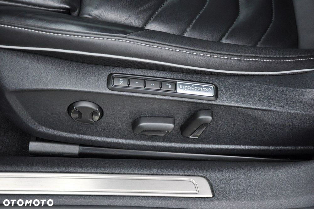 Volkswagen Arteon 2.0 TDI 4Motion R-Line DSG - 15