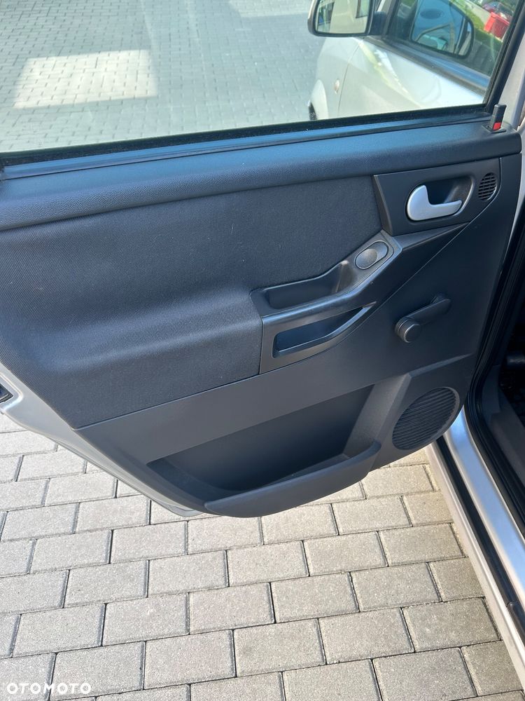 Opel Meriva - 11