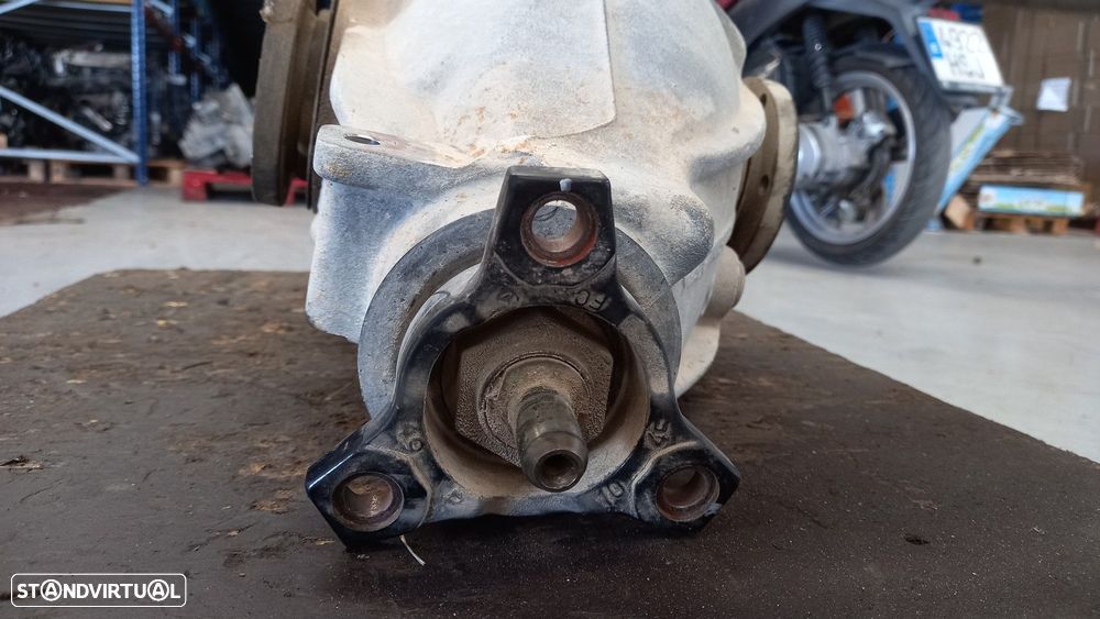 DIFERENCIAL TRASEIRO MERCEDES-BENZ CLASSE C 2001 - 4