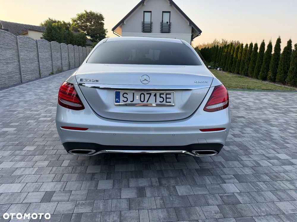 Mercedes-Benz Klasa E 220 d 4-Matic 9G-TRONIC - 4