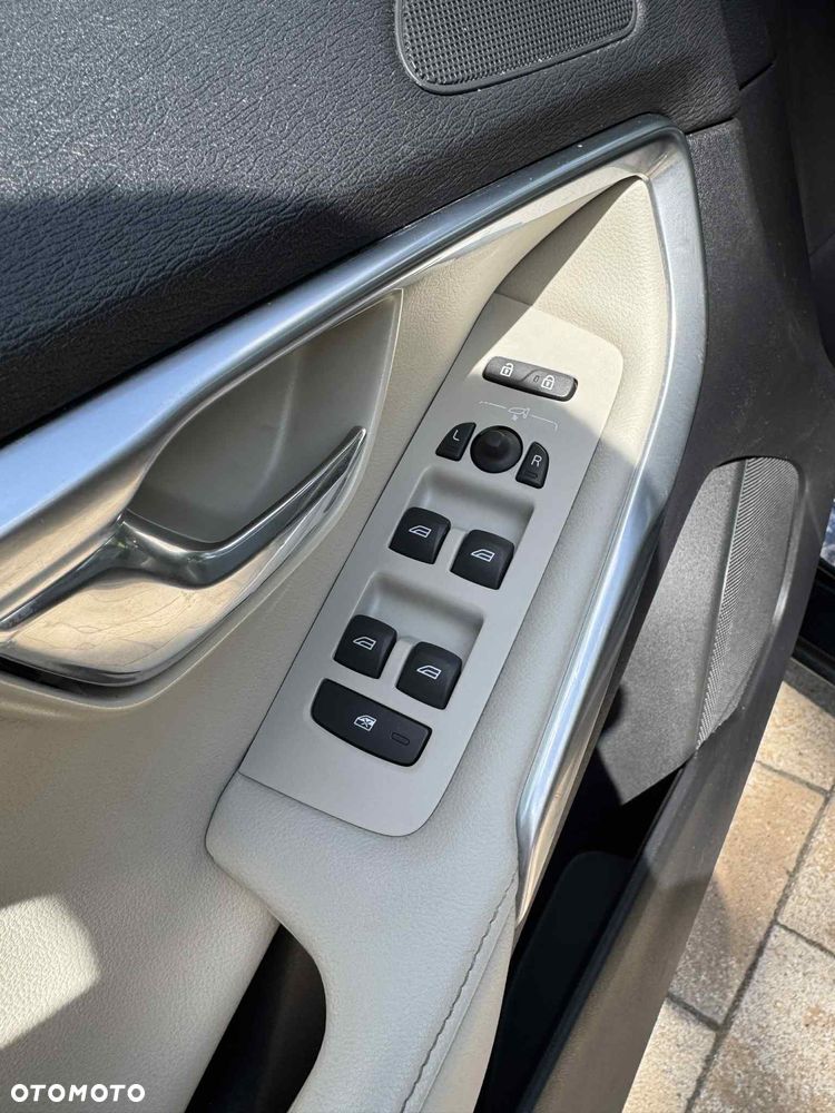 Volvo V40 - 13