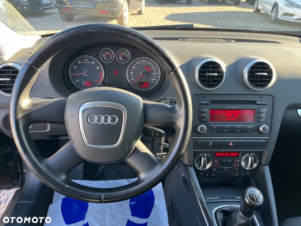 Audi A3 Sportback 1.6 Attraction - 10