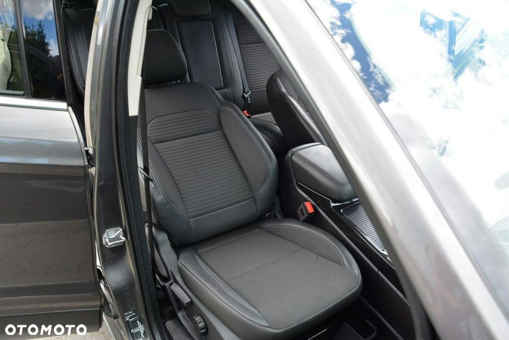Ford Kuga 1.5 EcoBoost 2x4 Titanium - 18