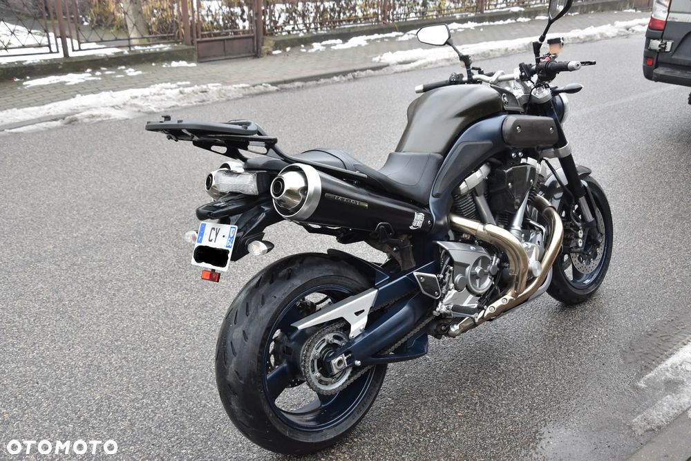 Yamaha MT - 7