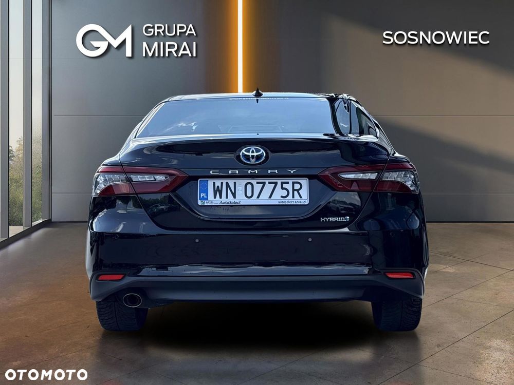 Toyota Camry 2.5 Hybrid Executive CVT - 4