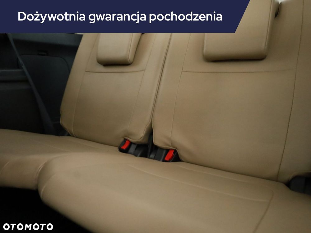 Mitsubishi Outlander - 13