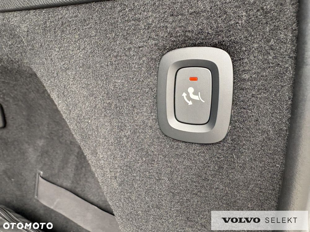 Volvo XC 90 - 21