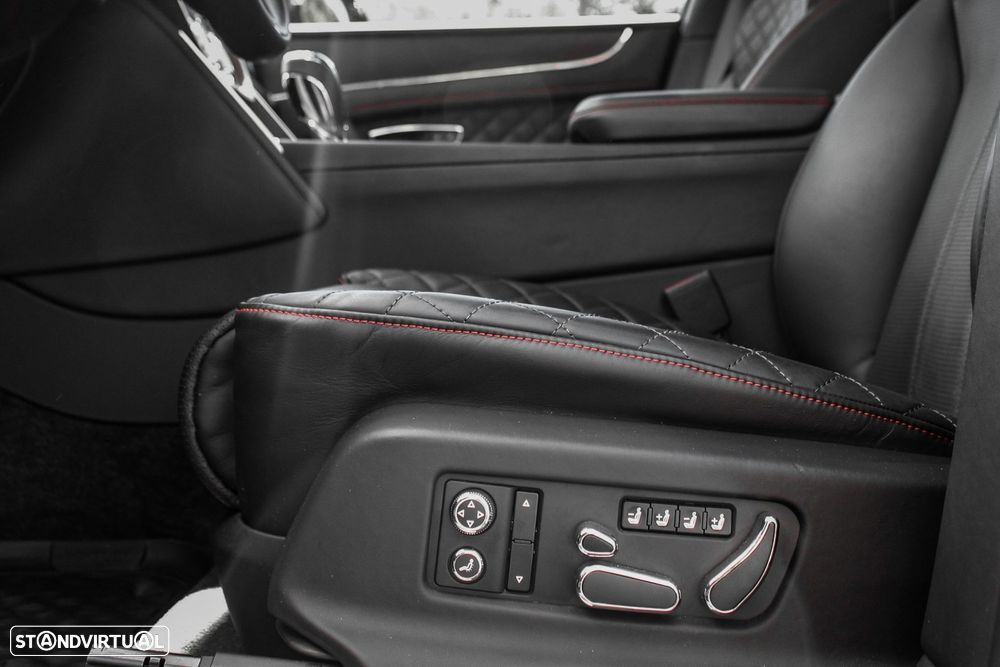 Bentley Bentayga V8 - 13