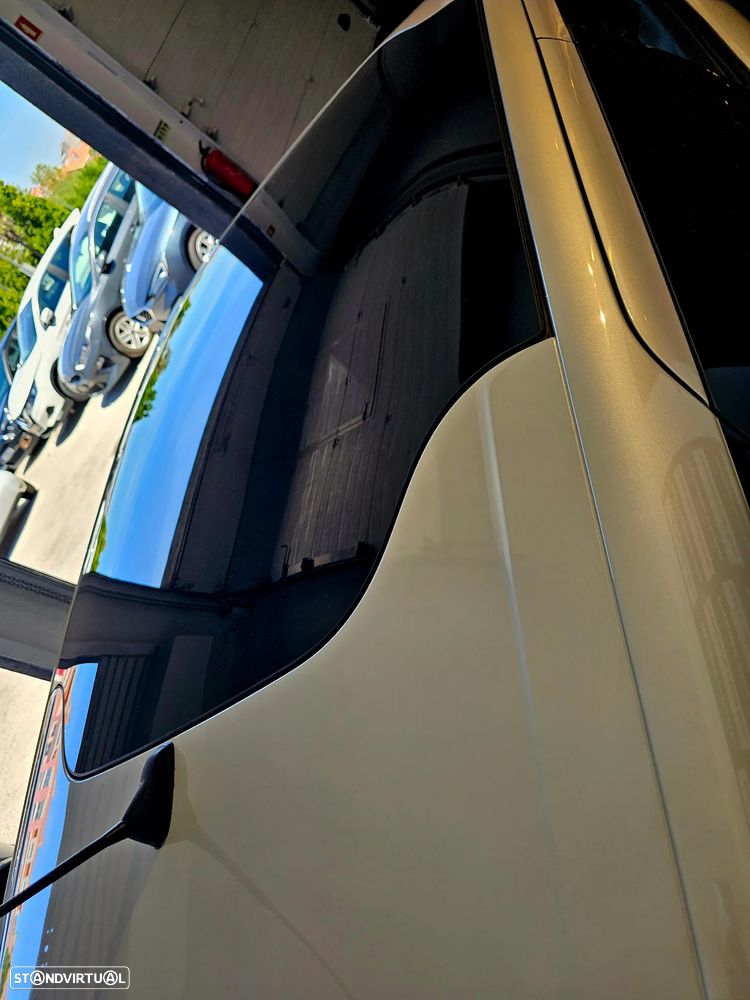 Citroën C4 Cactus 1.2 PureTech Shine EAT6 - 12