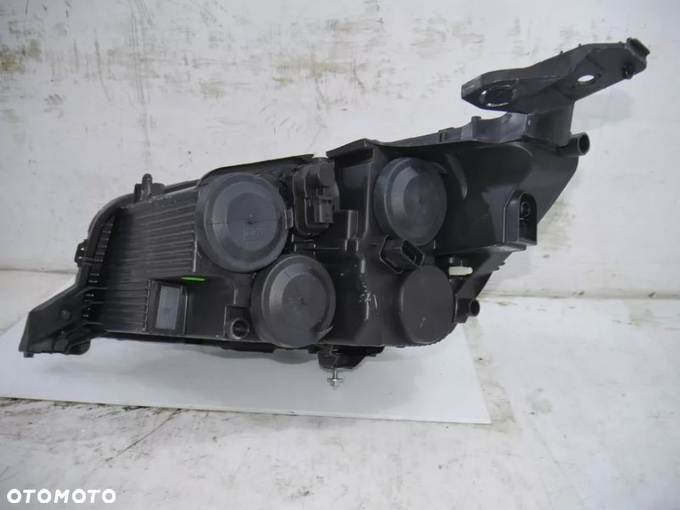 PEUGEOT 208 2008 II 19- LAmpa prawa przód ładna - 4