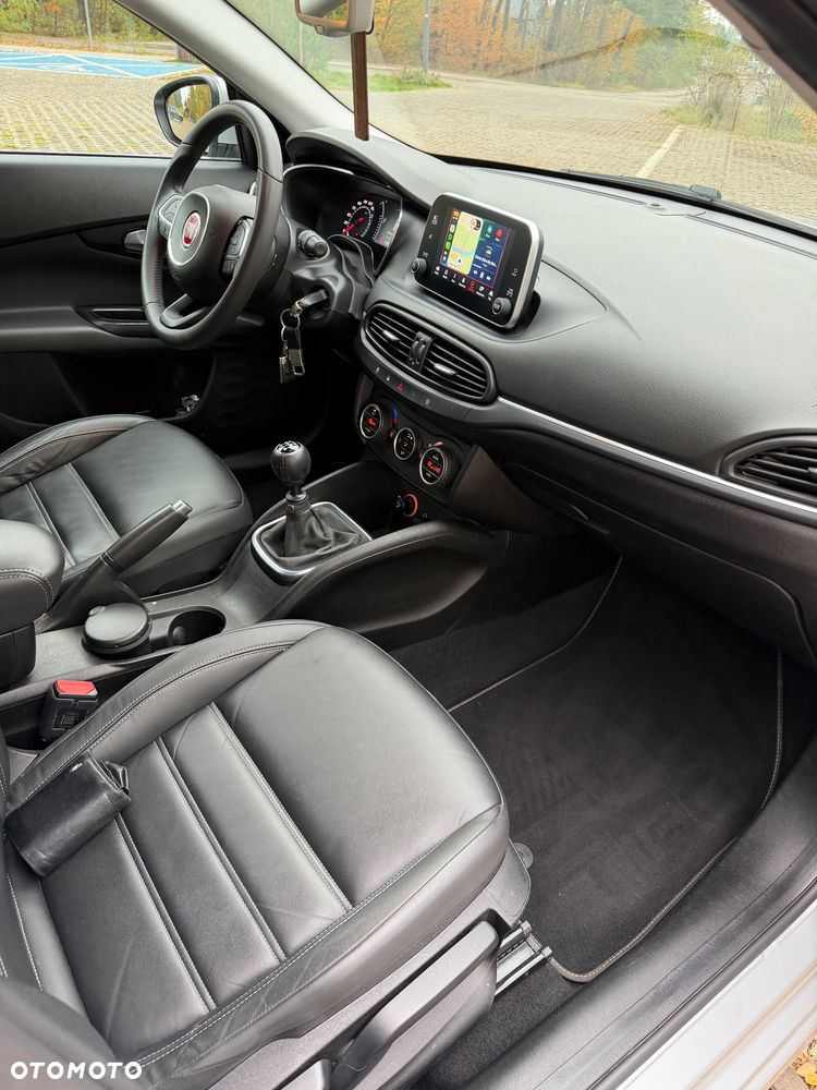 Fiat Tipo 1.4 T-Jet 16v Lounge EU6 - 11
