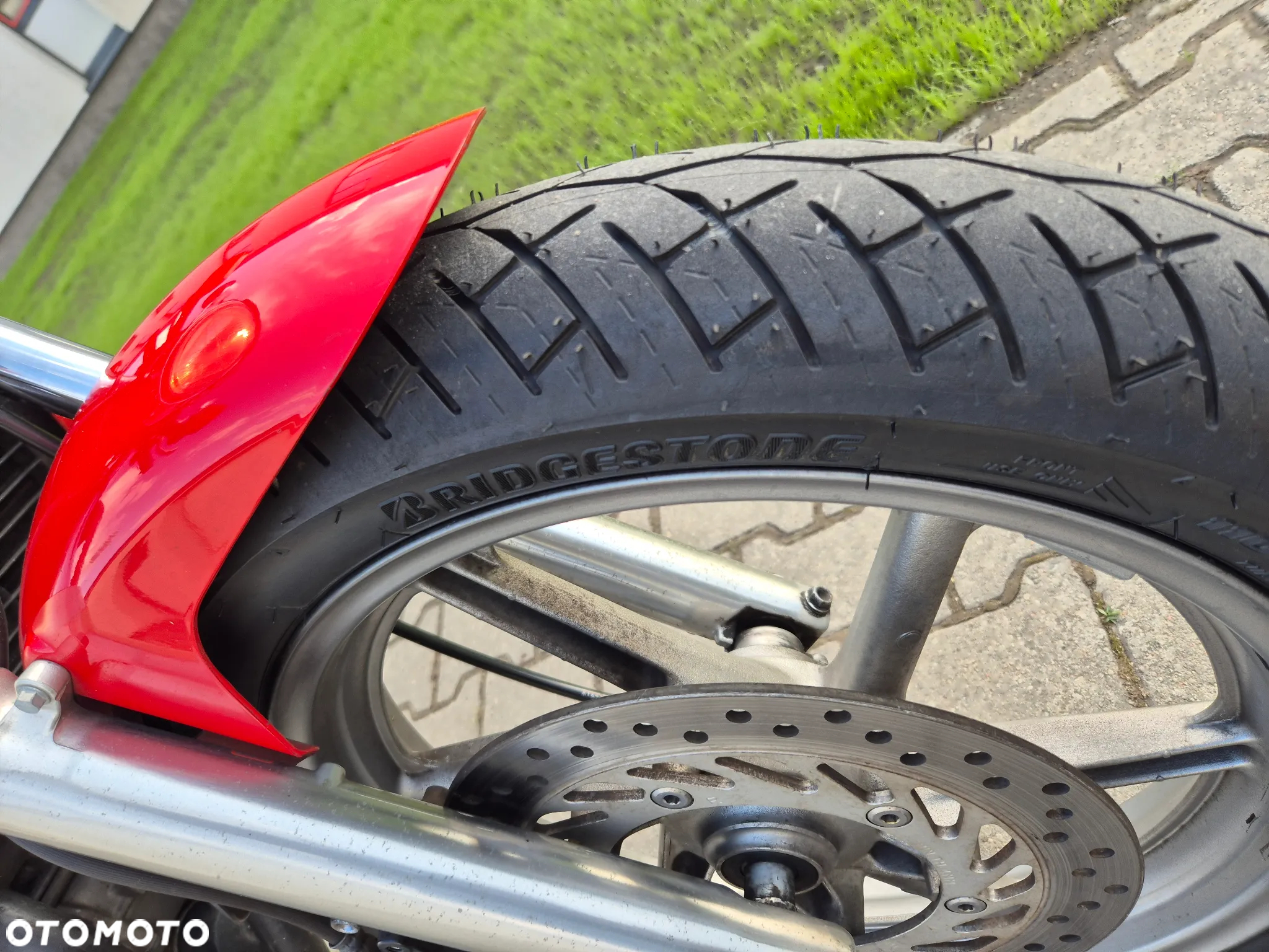 Honda CB - 16