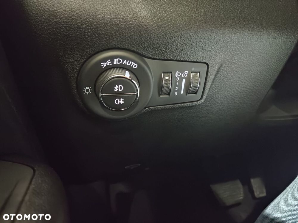 Jeep Compass 1.5 T4 mHEV Limited FWD S&S DCT - 27