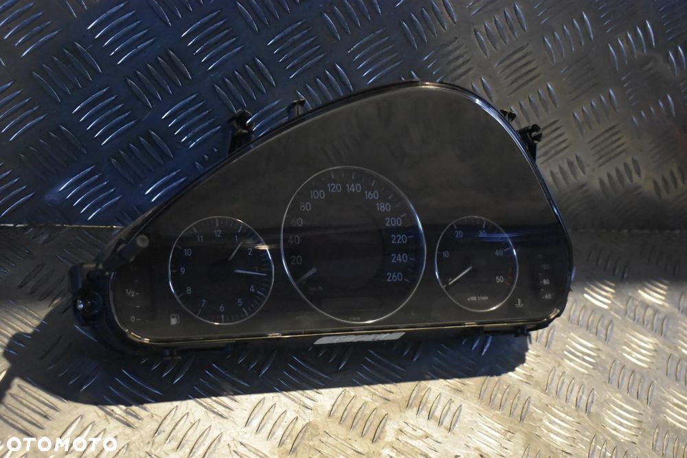 Licznik Zegary Mercedes E W211 CDI A2115403447 - 2